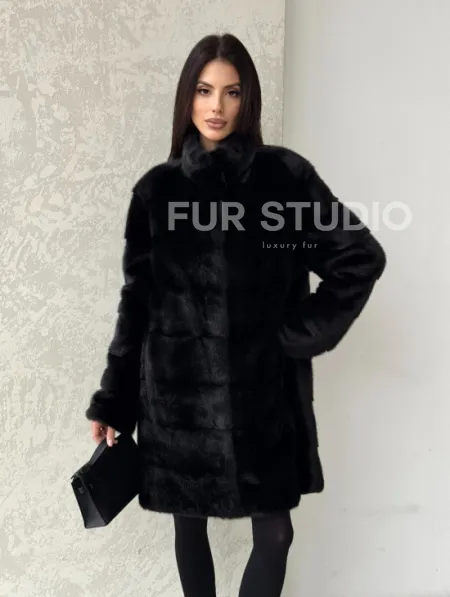 Норковая шуба в черном цвете воротник стойка - фото 6