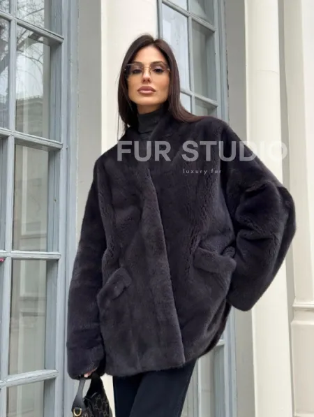Графитовый норковый жакет с V-образным воротником - фото 11