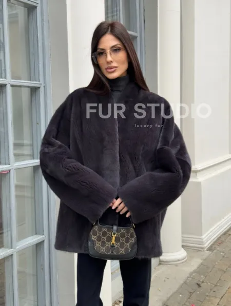 Графитовый норковый жакет с V-образным воротником - фото 10