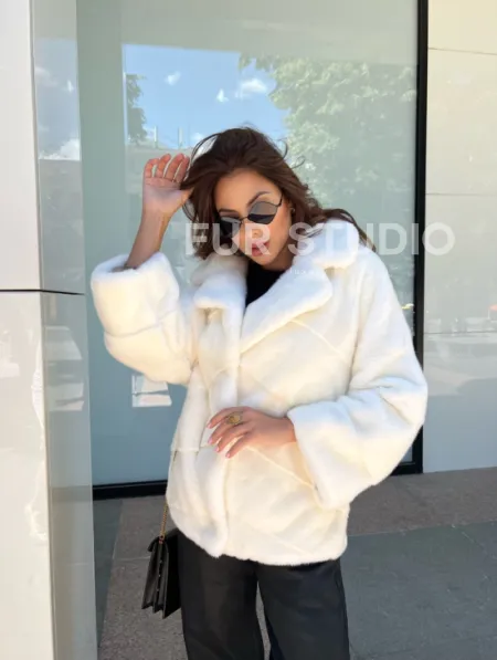 Белая короткая норковая шуба - фото 4