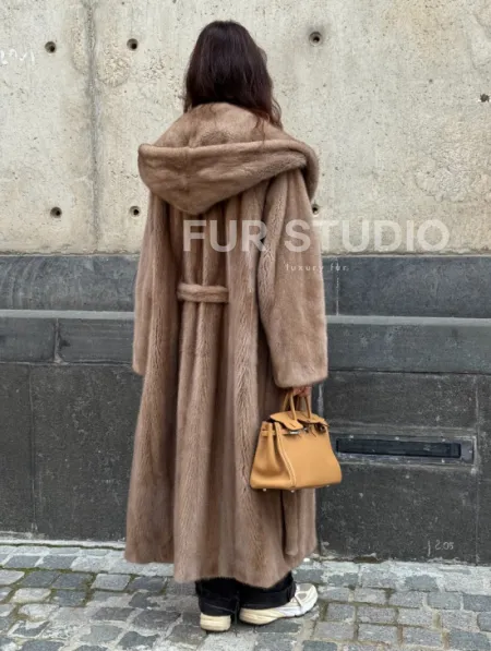 Длинная норковая шуба Pastel с капюшоном кобра - фото 9