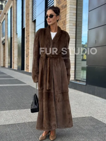 Длинное норковое пальто - шуба в цвете соболь - фото 0