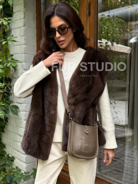 Жилет норковый - цвет коричневый - фото 6