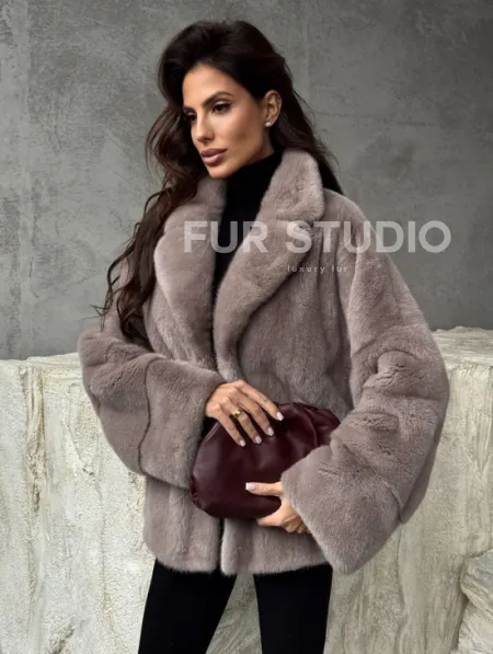 Короткая женская норковая шуба - фото 8