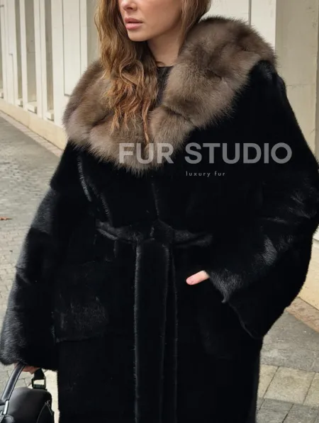 Длинная норковая шуба - кимоно с капюшоном куница - фото 1