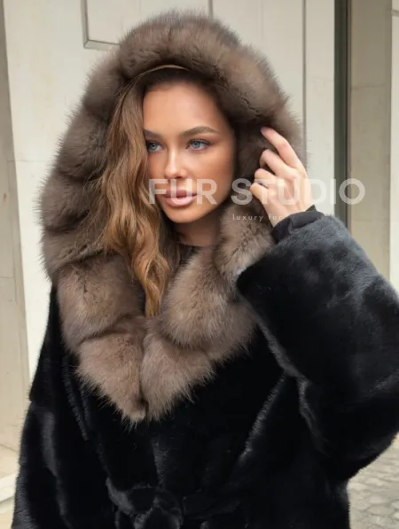 Длинная норковая шуба - кимоно с капюшоном куница - фото 6