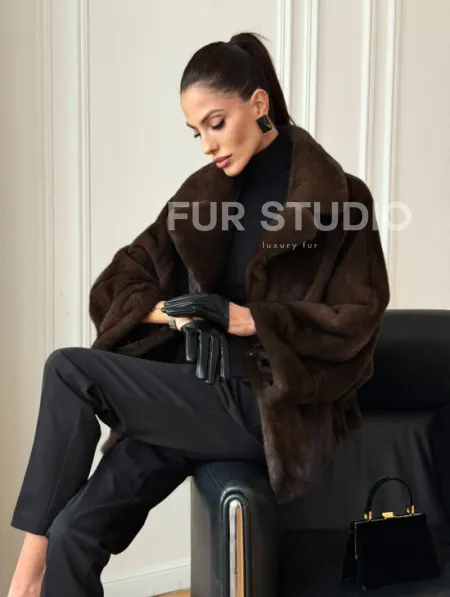 Короткая шуба из натурального меха норки - фото 12