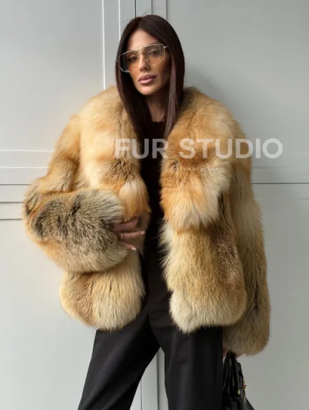 Короткая шубка из лисы Premium Golden Fox - фото 0