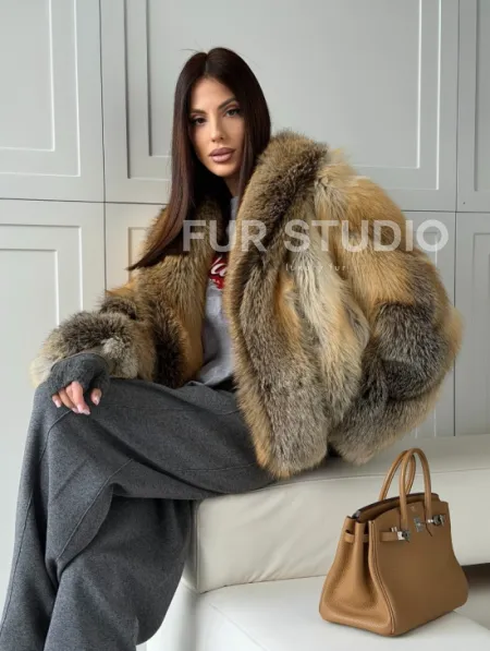 Женская шуба из лисьего меха Golden Edged Fox - фото 14