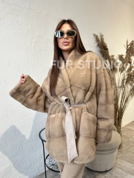 Полушубок из меха норки NAFA MINK в натуральном цвете пастель - фото 2