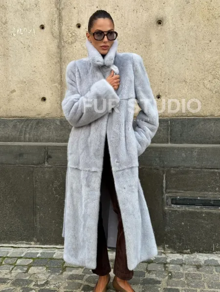 Голубая шуба из плюшевой норки “Velvet” - фото 4