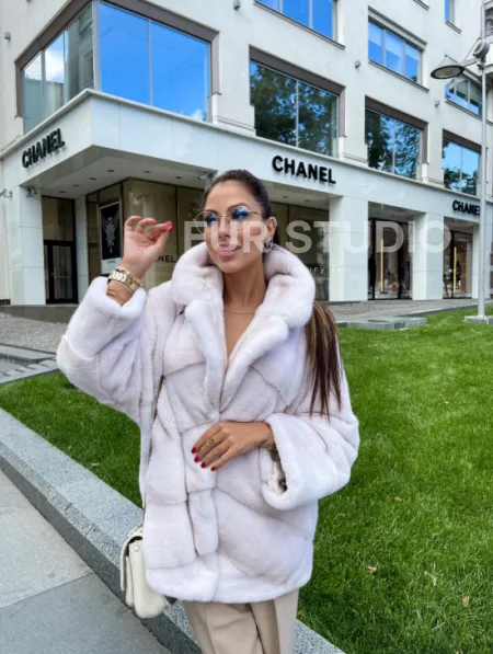 Полушубок из аукционной норки - цвет паломино - фото 4