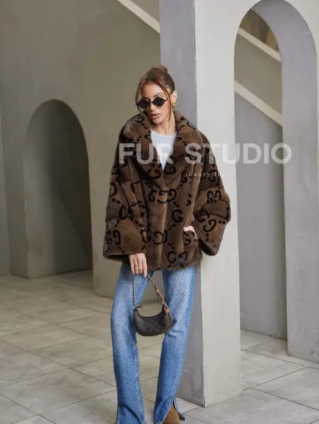 Жакет норковый роспуск английский воротник, принт - фото 3