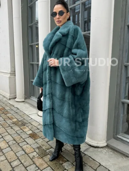 Шуба из меха норки в стиле Oversize - цвет тиффани - фото 5