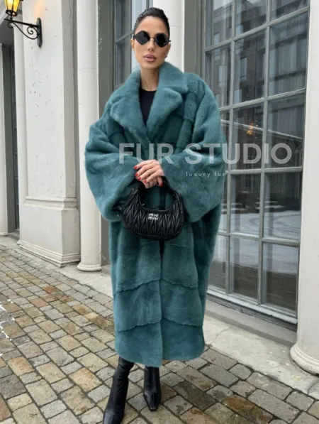 Шуба из меха норки в стиле Oversize - цвет тиффани - фото 6