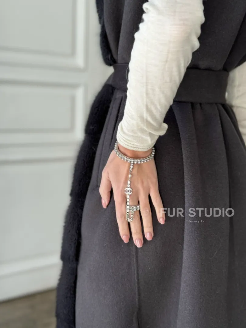 Элегантное пальто из кашемира с мехом норки - фото 3