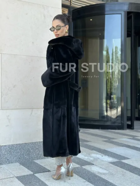 Шуба норка BLACKGLAMA с капюшоном - фото 9