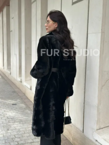 Черная шуба из норки английский воротник - фото 6