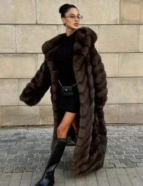 Удлиненная шуба из меха куницы с капюшоном - фото 13