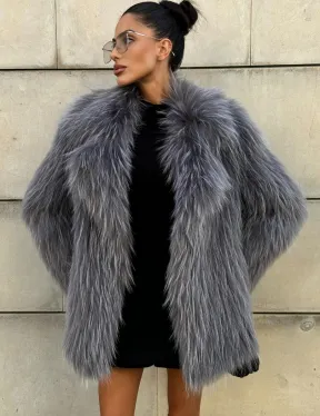 Шуба из меха енота на вязанной основе - фото 6
