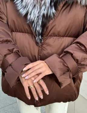 Женский зимний пуховик с мехом чернобурки - фото 2