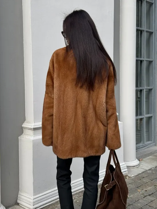 Шуба из меха норки NAFA  