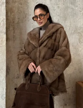 Укороченная норковая шуба с капюшоном из норки - фото 5