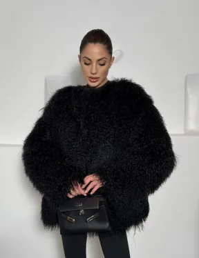 Черная шуба из меха ламы воротник шанель - фото 12