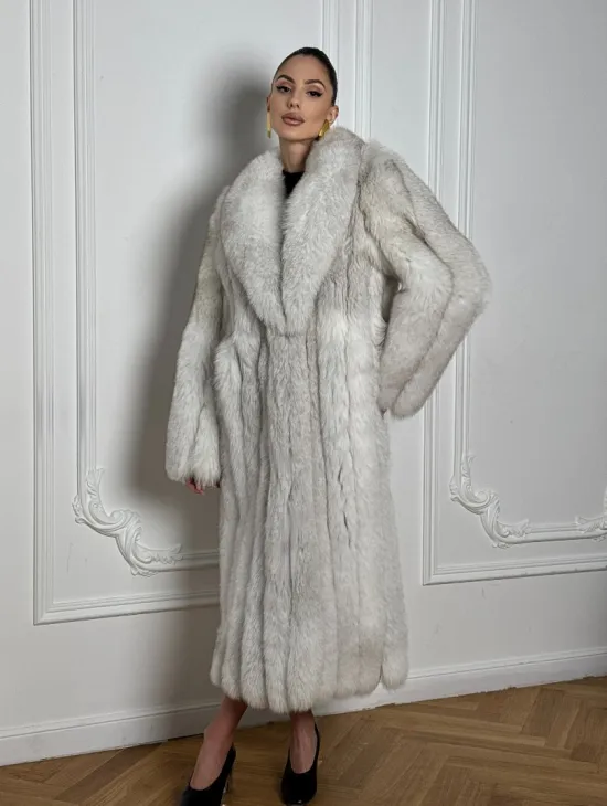 Длинная шуба из меха финского песца VINTAGE - колотый лёд - фото 9