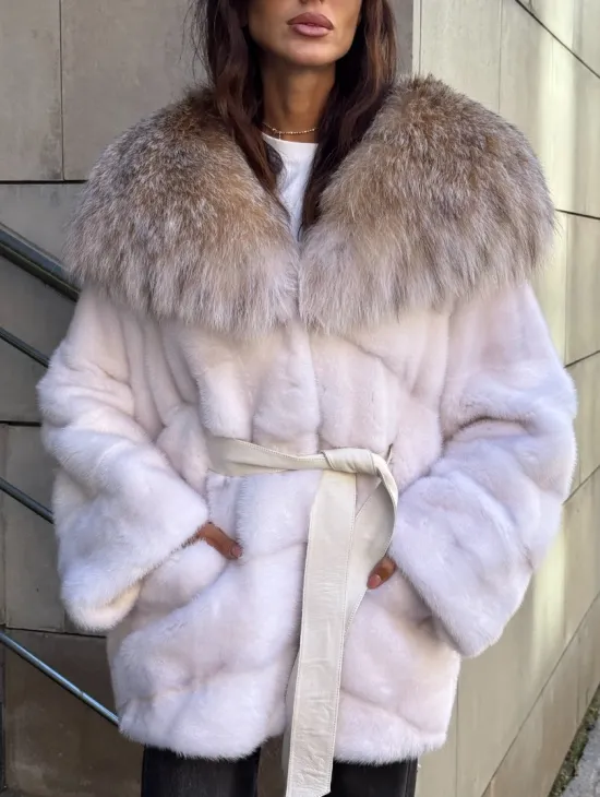 Норковая шуба с мехом рыси - белая - фото 3