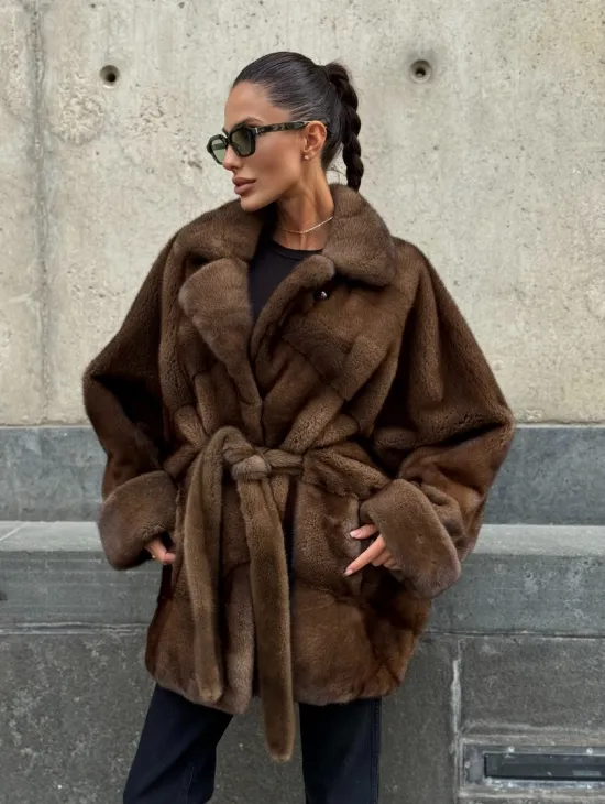 Шуба летучка из премиум меха норки - цвет соболь - фото 7