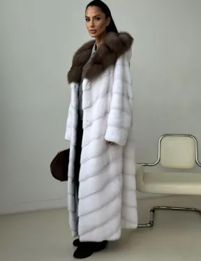 Белая норковая шуба с куницей капюшон - фото 7