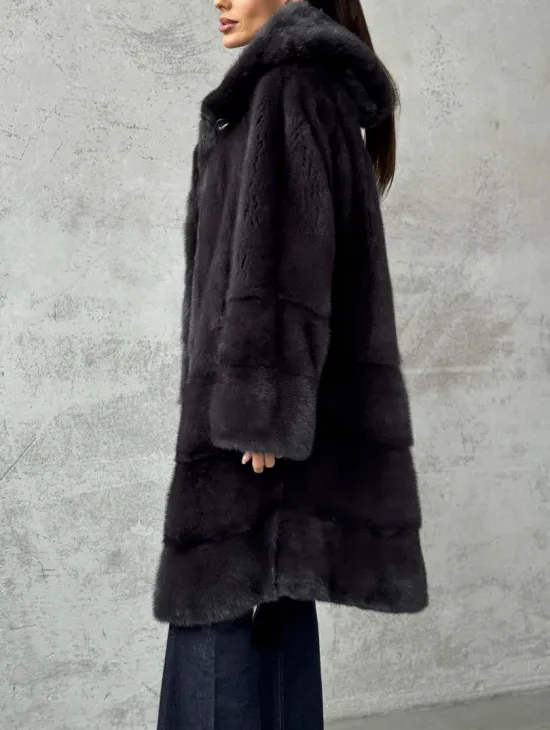 Женская норковая шуба с капюшоном - фото 2