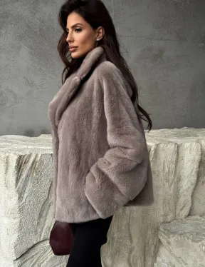 Короткая женская норковая шуба - фото 5