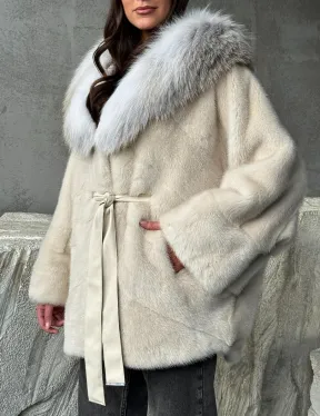 Светлая норковая шуба - летучка с капюшоном - фото 2