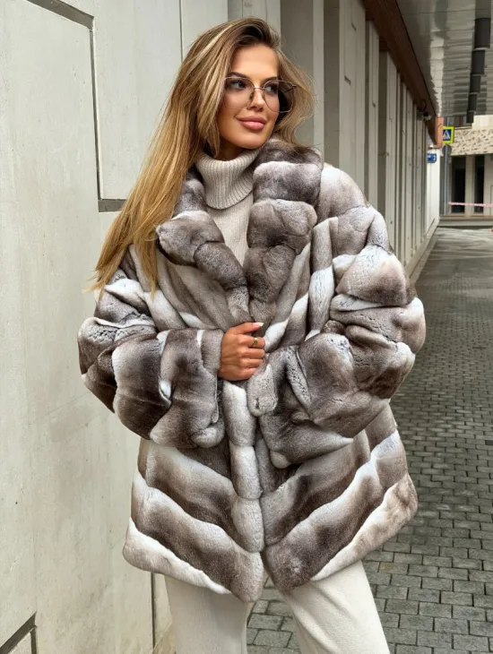 Шуба из меха шиншиллового кролика PREMIUM COLLECTION - фото 5