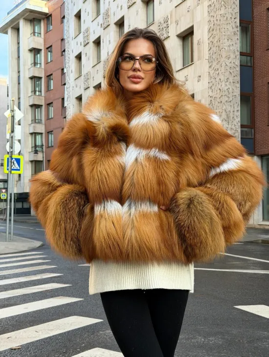 Шуба из лисы с капюшоном - фото 11
