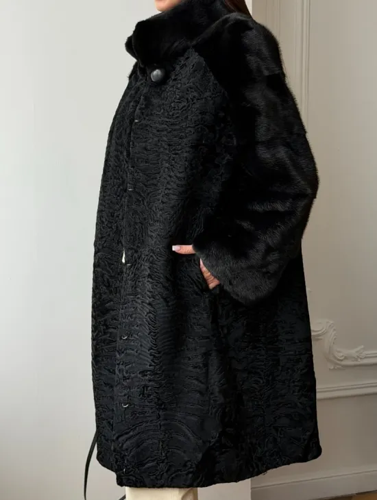 Шуба из каракуля с норкой - стойка воротник - фото 2