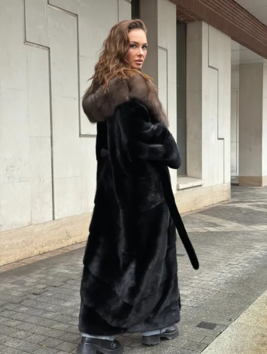 Длинная норковая шуба - кимоно с капюшоном куница - фото 10