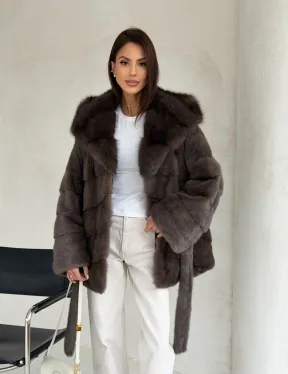 Меховой норковый полушубок с капюшоном куница - фото 12