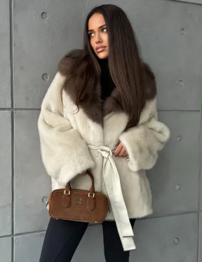 Светлая норковая шуба oversize - воротник куница - фото 6