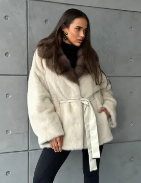 Светлая норковая шуба oversize - воротник куница - фото 11