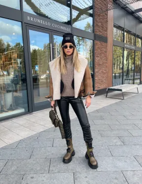 Дубленка - бомбер со спущенным плечом из натуральной овчины - фото 4