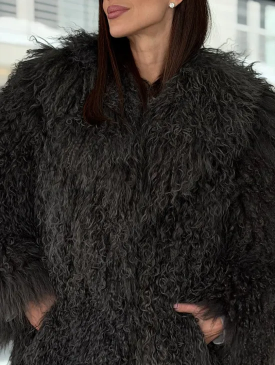 Шубка из ламы - фото 1