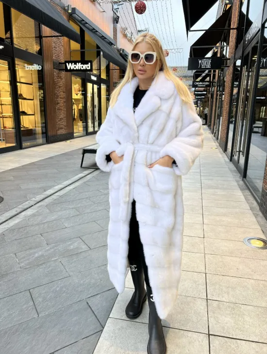 Удлиненная шуба из меха датской норки в цвете паломино - фото 3