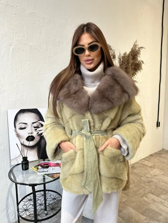 Куртка из меха норки с капюшоном  - цвет фисташка - фото 1