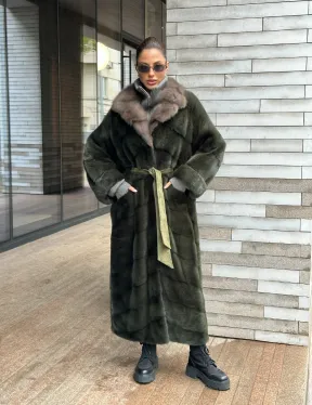 Шуба норковая хаки с воротником из меха куницы - фото 7