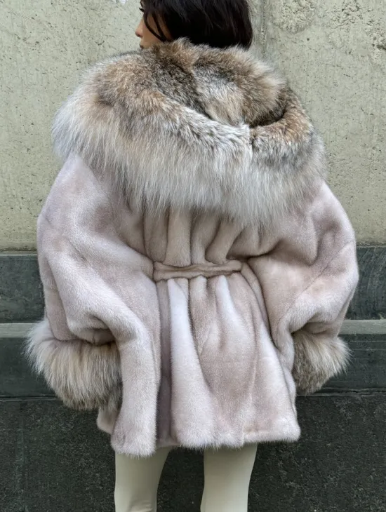 Плюшевая норковая шуба с капюшоном из меха канадской рыси - цвет натуральный нюд - фото 6